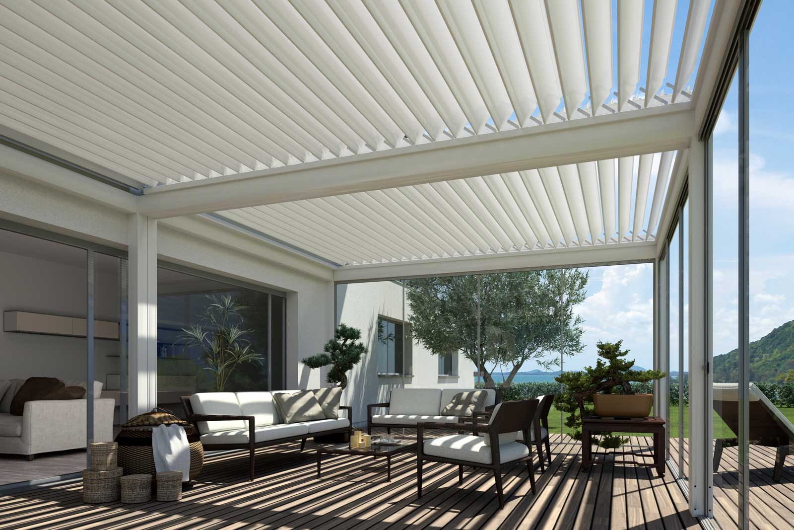 Pérgola bioclimática con vistas al mar - Cortinas Expósito Chaves Granada